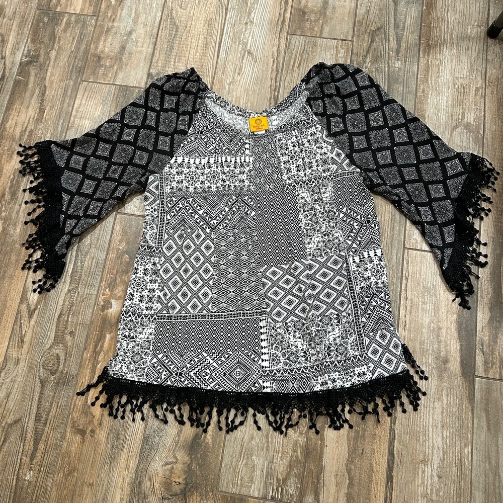 Ruby Road Women’s Sz 20 Flattering Cut Top Split Sides Fringe Trim Black White
